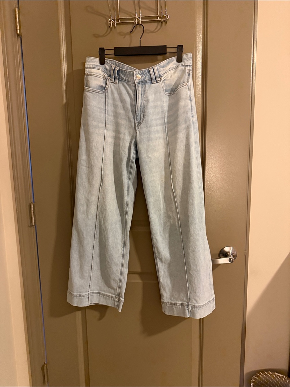 American Eagle Outfitters Light Blue Wide-Leg Jeans